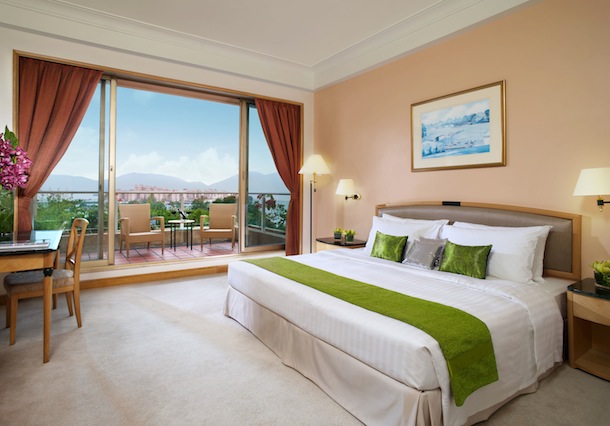 gold coast hotel hk Deluxe Balcony Seaview Room