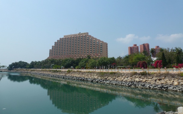gold coast hotel hk Exterior
