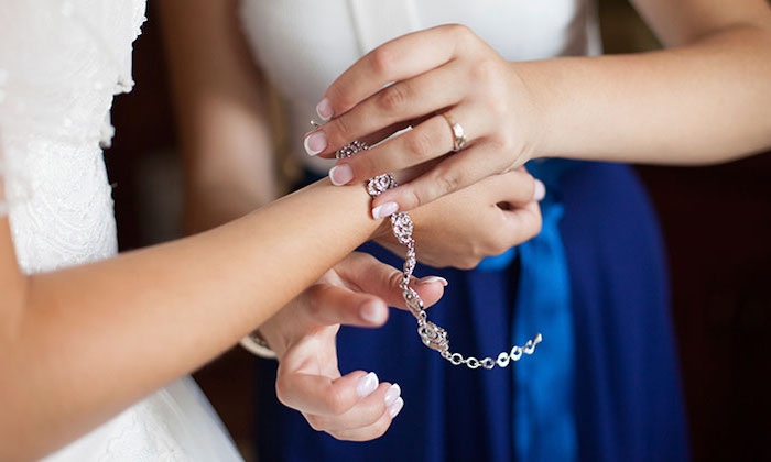 Diamond tennis bracelet for bridesmaid