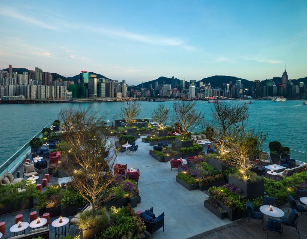 best rooftop bars and outdoor bars with a view in hong kong