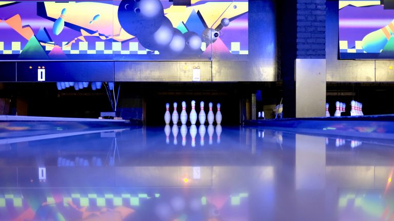best bowling alleys