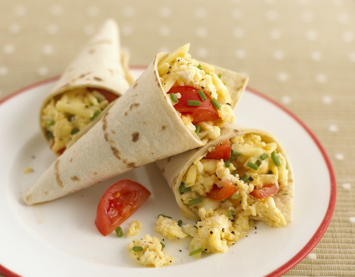 quick breakfast recipes for families - egg tortilla wrap