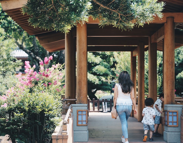 Chi Lin Nunnery walking across bridge