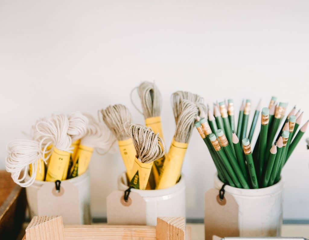 Embroidery arts and crafts class