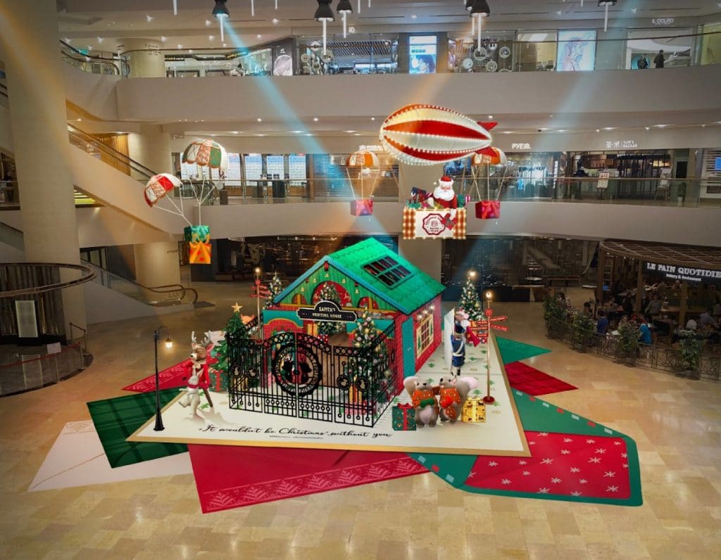 Christmas whats on pacific place Santa