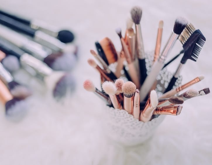 beauty-new-year-beauty resolutions makeup brush cleaning