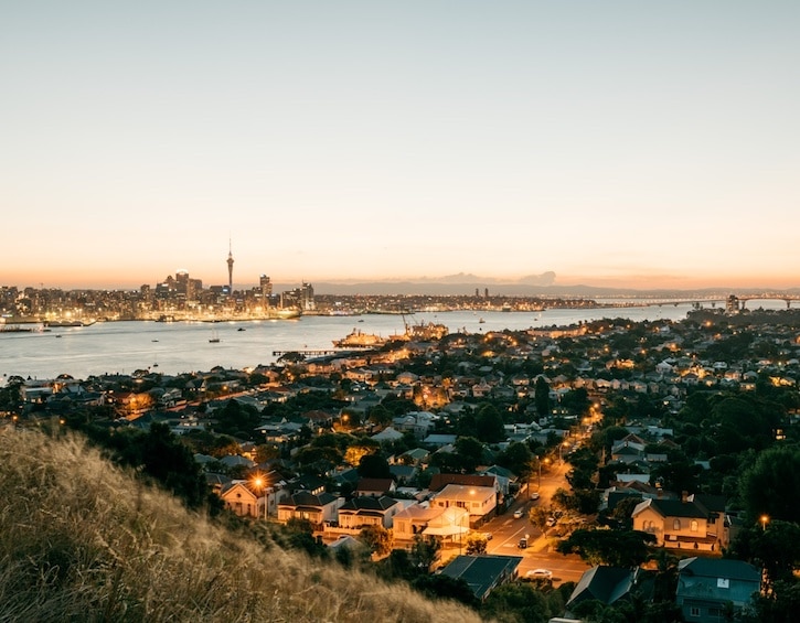 travel New Zealand Auckland skyline