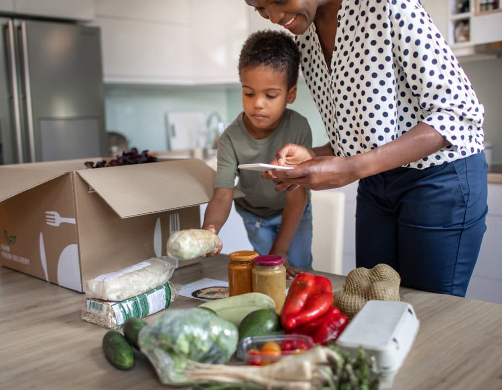 feature online grocery stores deliver eat