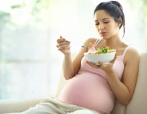 pregnancy nutrition dos donts hero