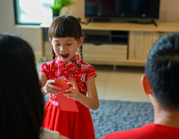 lai see red packet red envelope Hong Kong Chinese new year