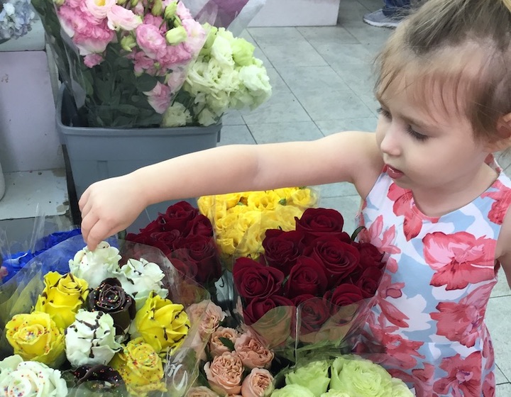 things to do in Hong Kong with kids flower markets