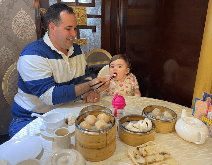 things to do in Hong Kong kids dim sum