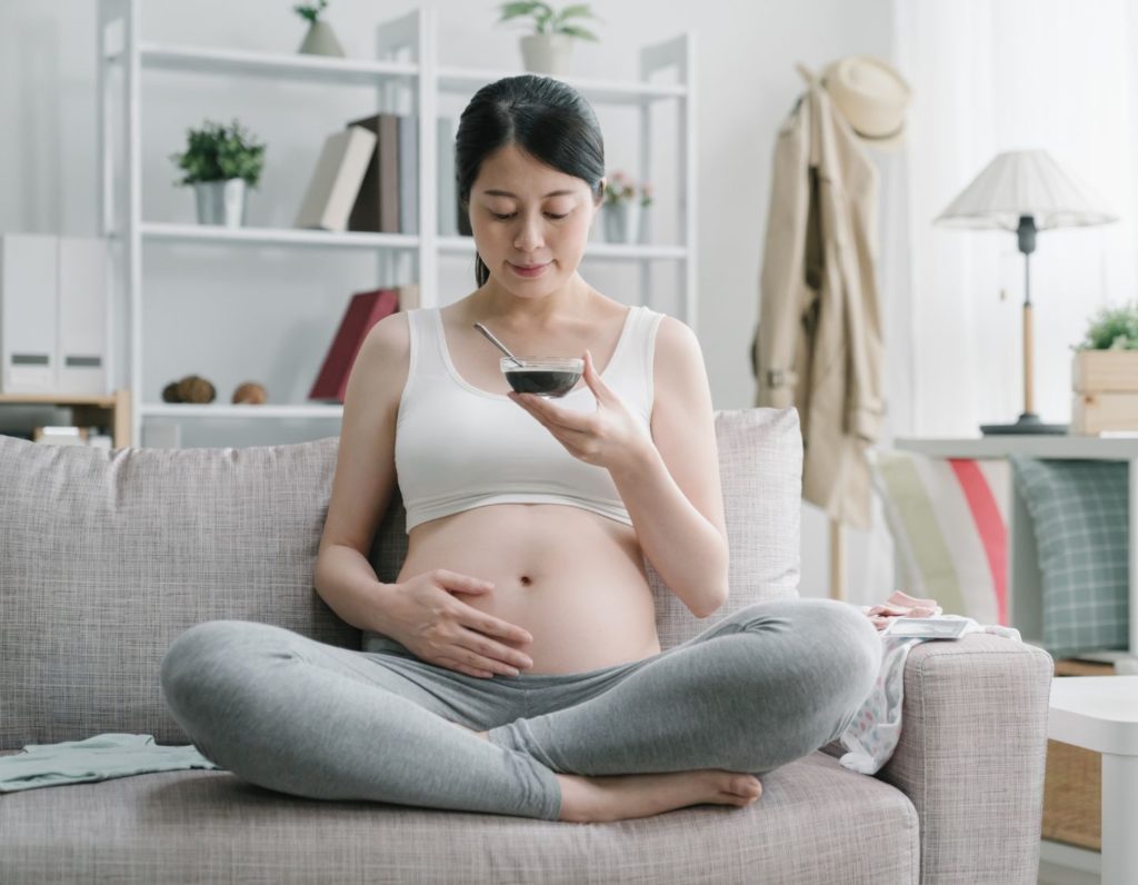 Traditional Chinese soup and pregnancy teas in Hong Kong