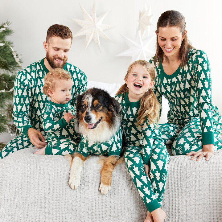 Christmas Jumpers Ugly Sweaters Hong Kong Style: Hanna Anderson