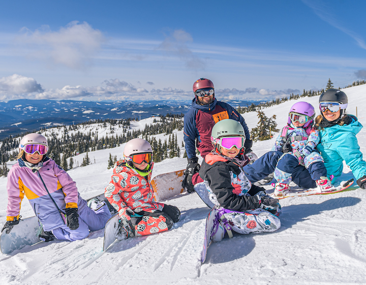 Ski Resort Travel Family Life: Big White