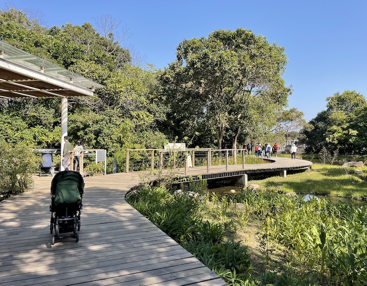 hong kong wetland park stroller walk