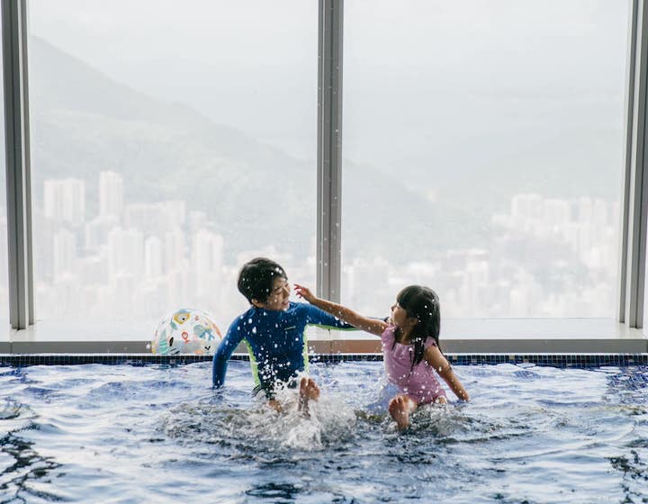 ritz carlton indoor hotel swimming pool day pass hong kong 2023