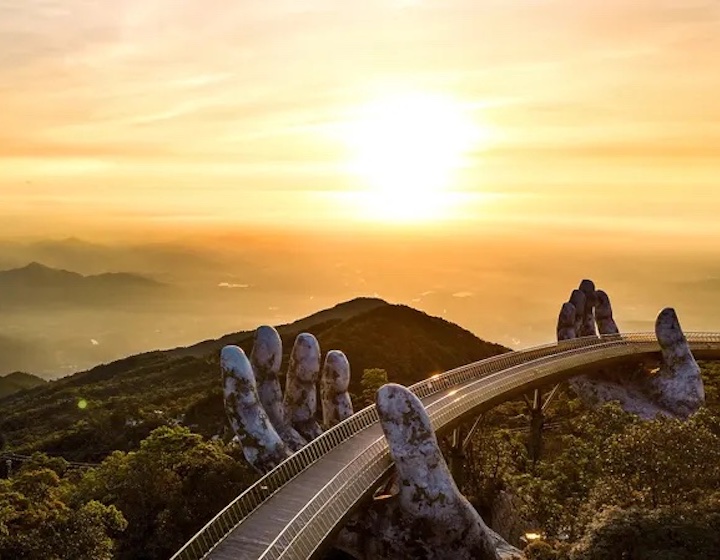 hoi an vietnam da nang travel kids golden bridge ba na hills sun world