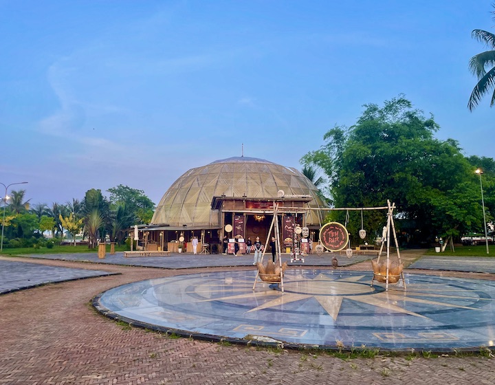 hoi an vietnam da nang travel kids lune centre bamboo circus 