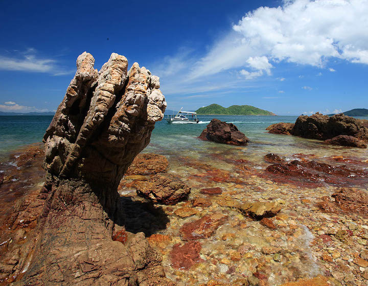 wong chuk kok tsui port island devils fist unesco global geopark hong kong