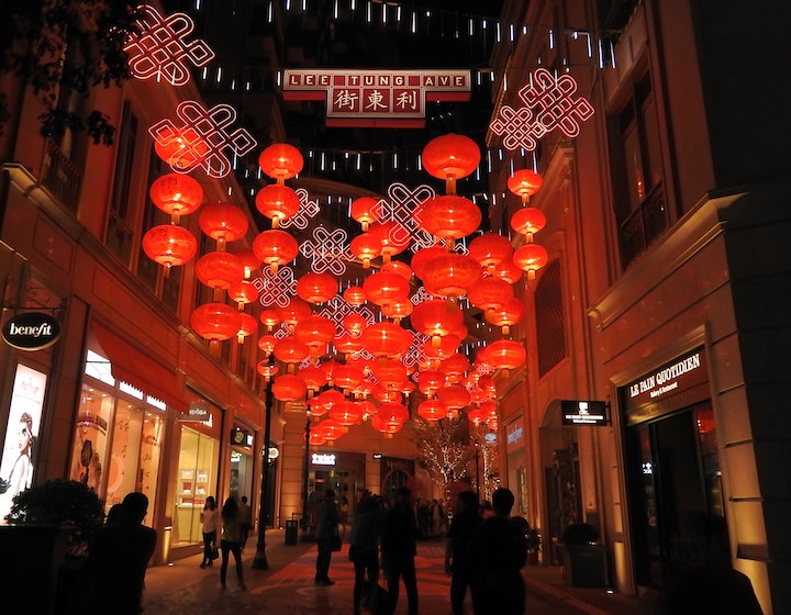Lee Tung Avenue lantern displays