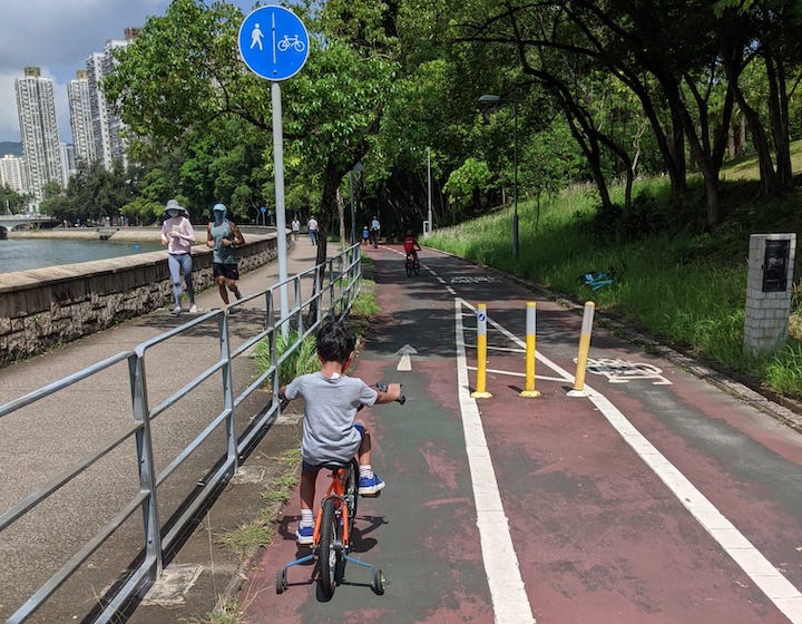 tai po waterfront cycling path hong kong 