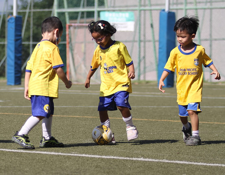 kinder kicks hong kong Football Classes For Kids hk