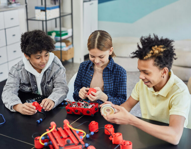 Hong Kong Coding Classes STEM Workshops for Kids hero