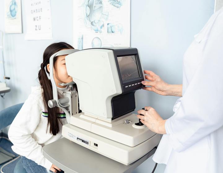 child-eye-exam-doctor-myopia-control