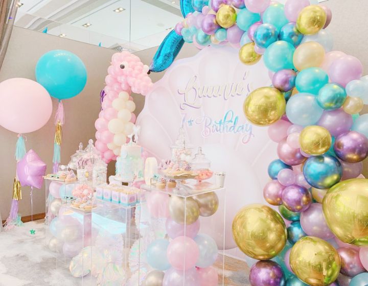 helium balloons at simply love hong kong