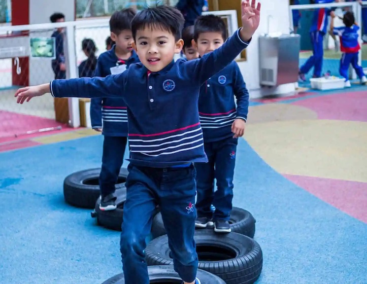 french International school bilingual school in hong kong