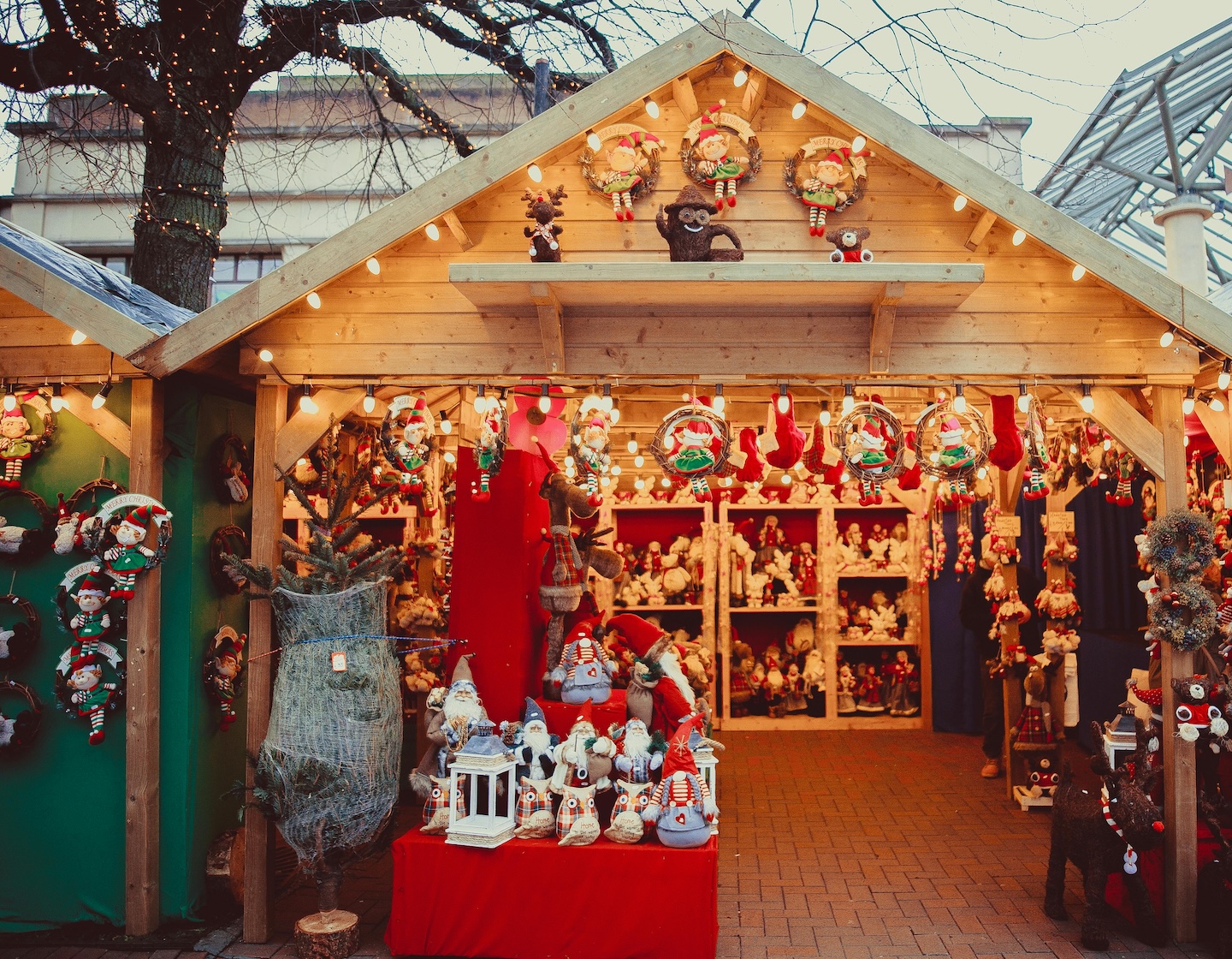 Christmas fairs and markets in hong kong 2025
