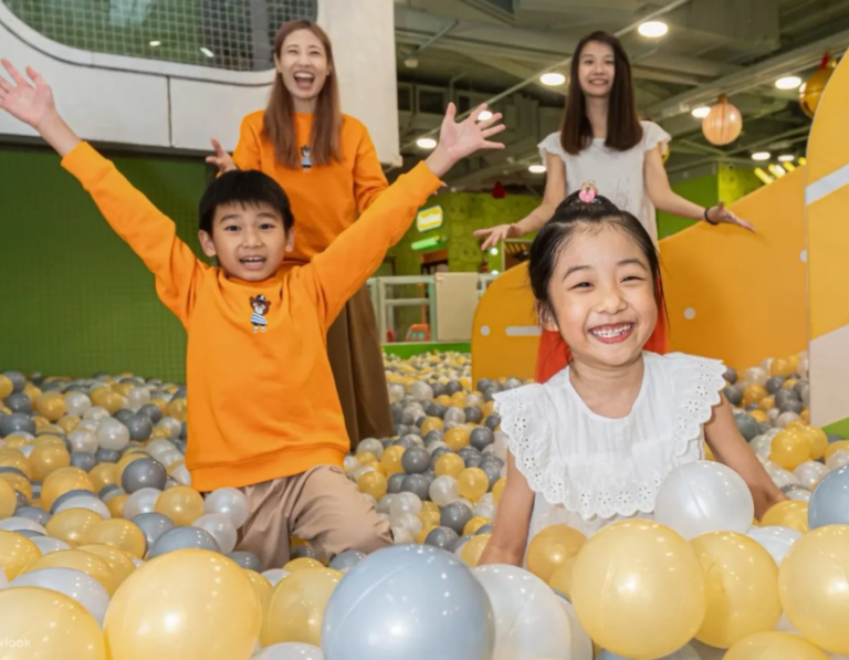 best indoor playgrounds and playrooms for kids and teens in hong kong