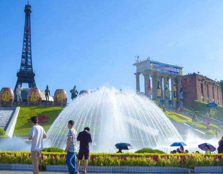 How to go and things to do in Shenzhen with the family : Windows of the World Shenzhen attraction for families 