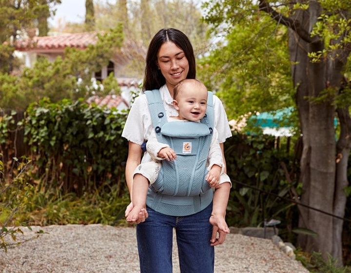 the best baby carriers in Hong Kong: ergo baby