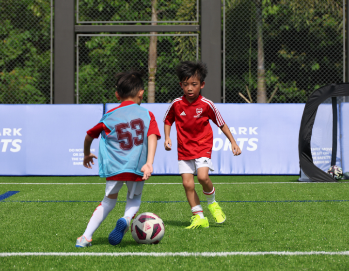 GO PARK kids playing football competitions