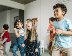 Kids dancing in class in dance studios in Hong Kong