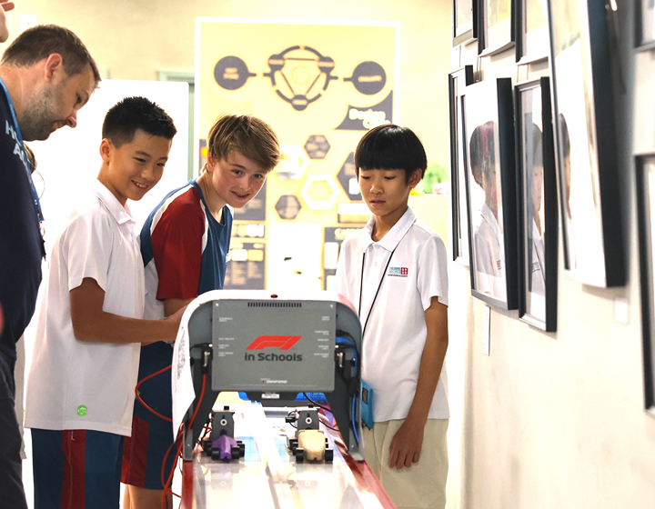 students and teacher at hong kong academy, hka exploration day open days at hong kong school