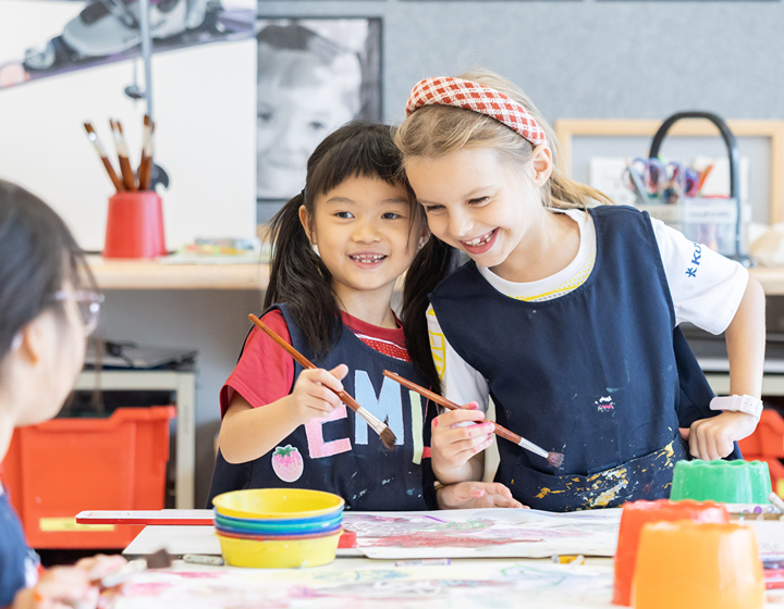 kids in kellett school's open house in hong kong, campus tour of kellett school hk
