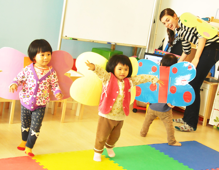 Steps playgroup cognitive growth developed by US psychologists for early learning