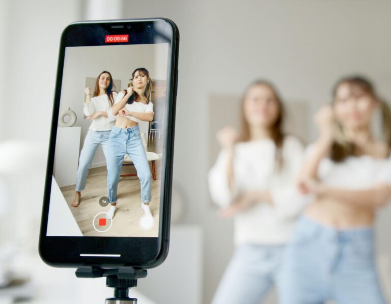 How to deal with influencer in kids class 6