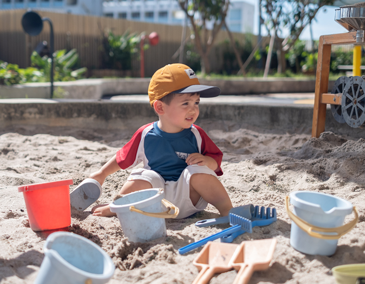 young boy outdoor at hong kong academy playroup, best playgroups in hong kong
