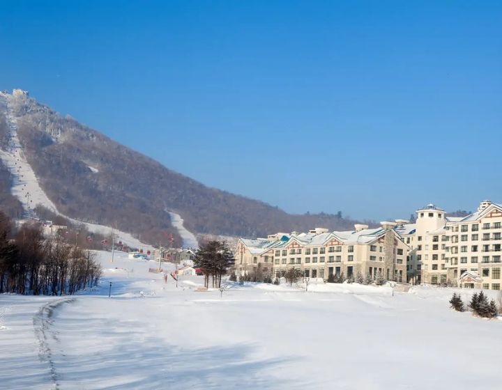 China ski resorts cheaper than Japan, Yabuli Ski Resort