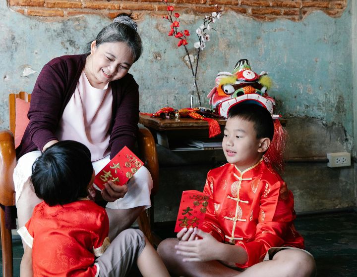 How to get kids embrace cny customs