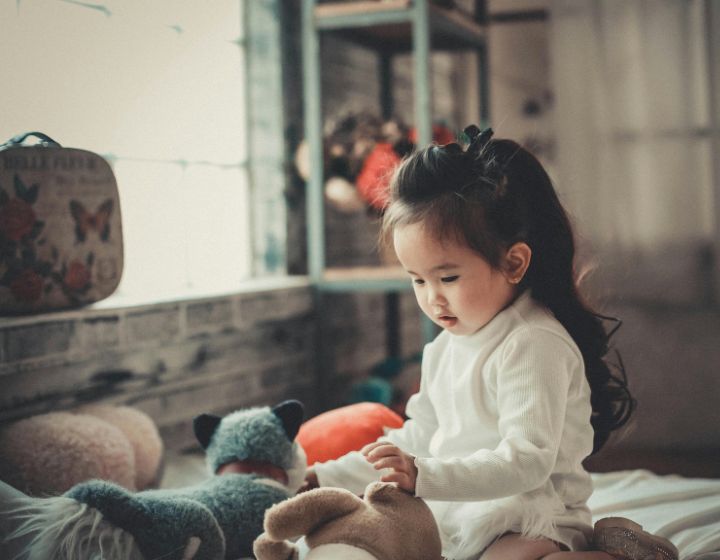 How to prepare kids live abroad