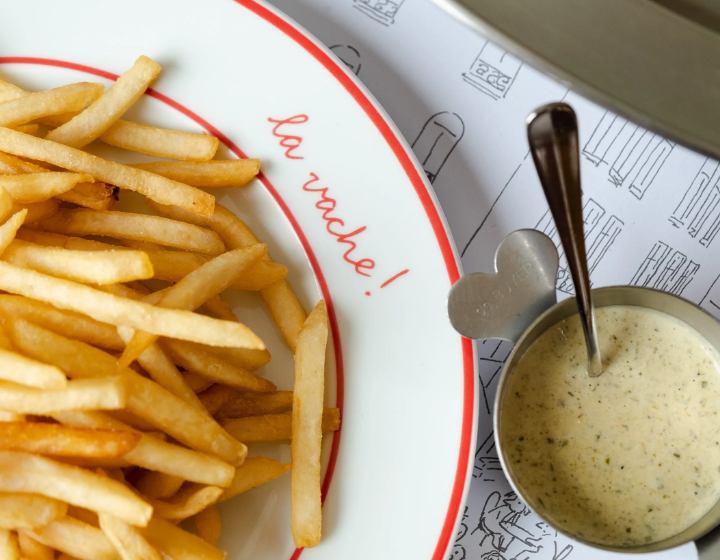 family friendly restaurants Hong Kong, kid-friendly restaurants hong Kong, best family friendly restaurants 2026, la vache, steakhouse, unlimited fries