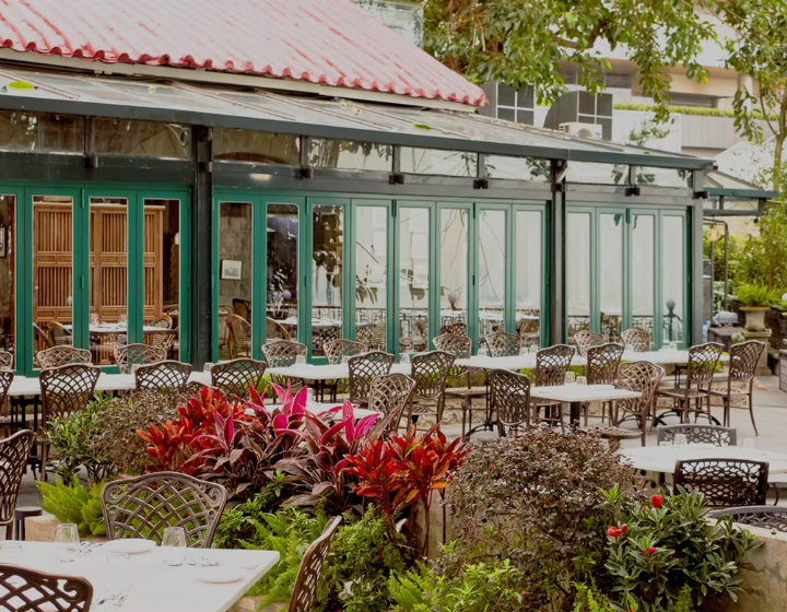 family friendly restaurants Hong Kong, kid-friendly restaurants hong Kong, best family friendly restaurants 2026, the peak lookout, alfresco dining