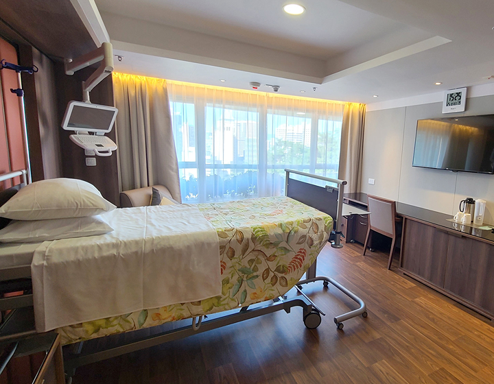 hong kong hospitals top maternity packages; Canossa hospital caritas maternity services