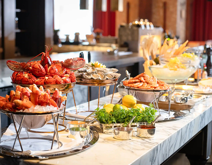 brunch appetiser buffet spread at Hugo's Hyatt Regency Hong Kong Tsim Sha Tsui, semi buffet brunch for families