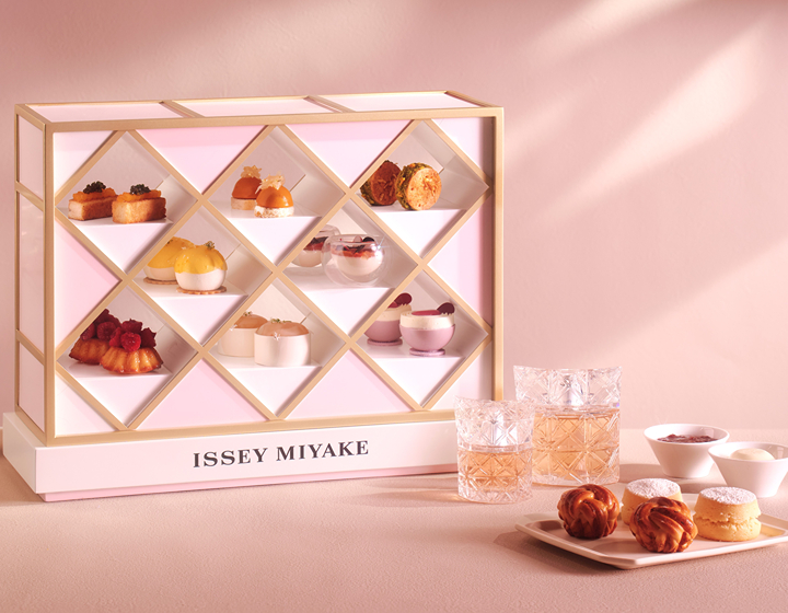 afternoon tea set at the Ritz-Carlton Hong Kong's Cafe 103 with Issey Miyake Parfums